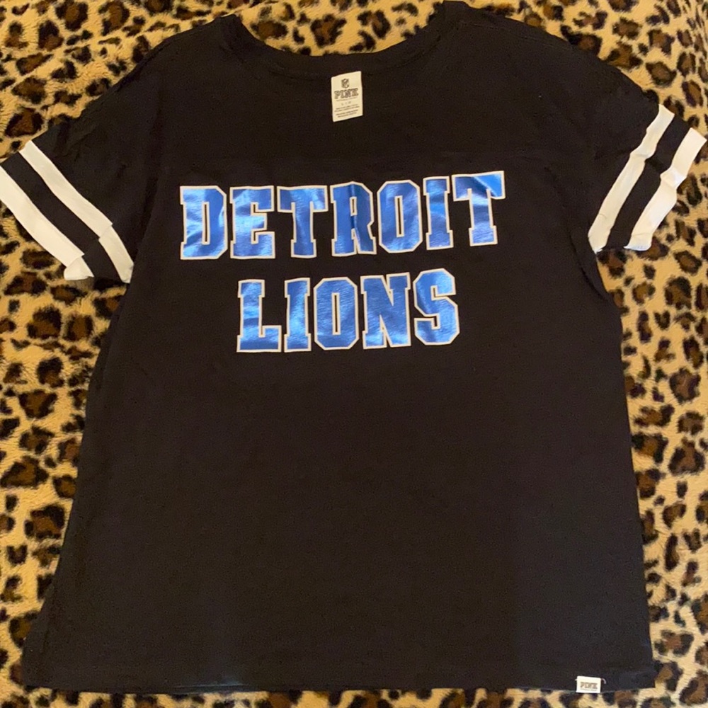 PINK Victoria’s Secret Foil Detroit Lions T-shirt